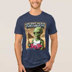 Camiseta Pirâmide de Cerveja da Alienígena Engraçada