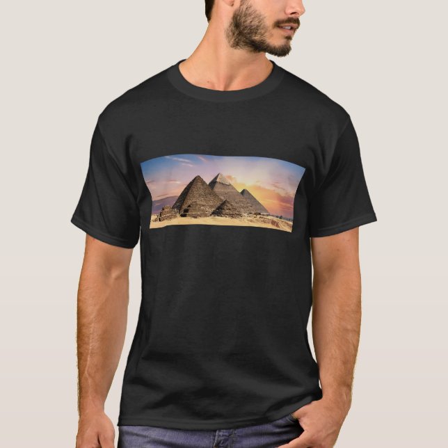 Camiseta pirâmides (Frente)