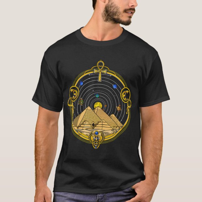Camiseta Pirâmides Egípcias Sistema Solar (Frente)