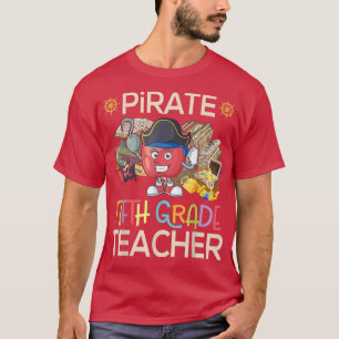 Camiseta Pirata com livros de Caneta Dourada Feliz Formando
