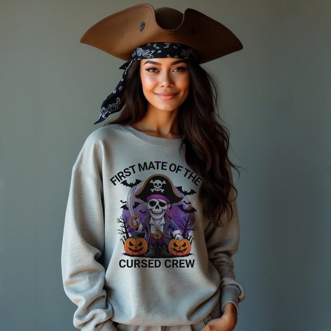 Camiseta Pirata do Halloween Primeiro Oficial da Tripulação (Criador carregado)