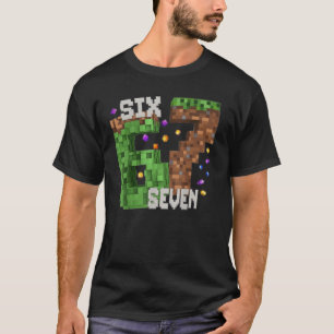 Camiseta Pixel Divertido Seis Sete 67 Aniversário de Gamer 
