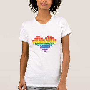 Camiseta Pixel Pride Heart Tee: Amor em Pixels