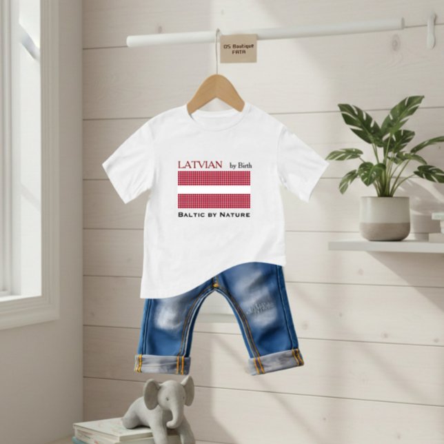 Camiseta Pixelated flag Latvia (Criador carregado)
