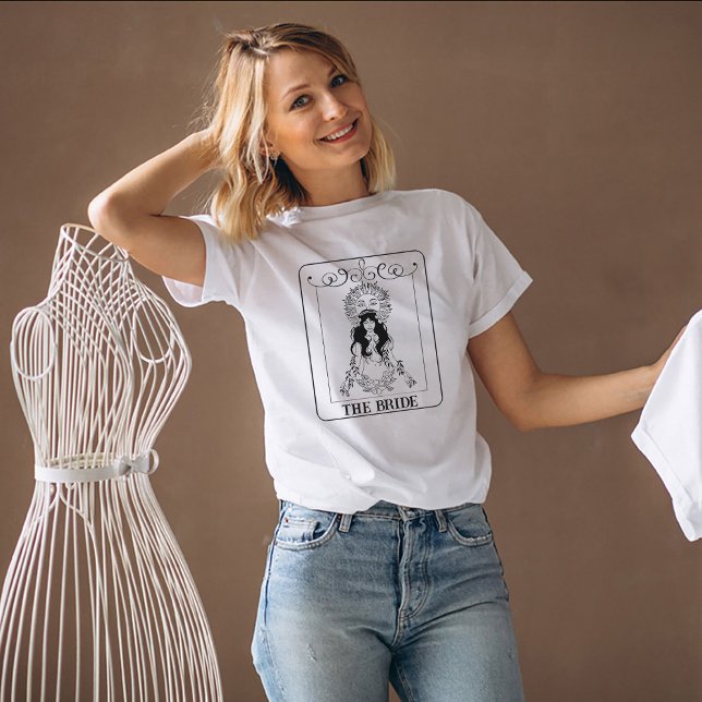 Camiseta Placa de Tarot Celestial Bachelorette Bride Person (Criador carregado)