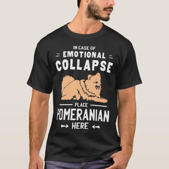 Camiseta Place Here Pomeranian Dwarf Spitz Dog Owner (Frente)