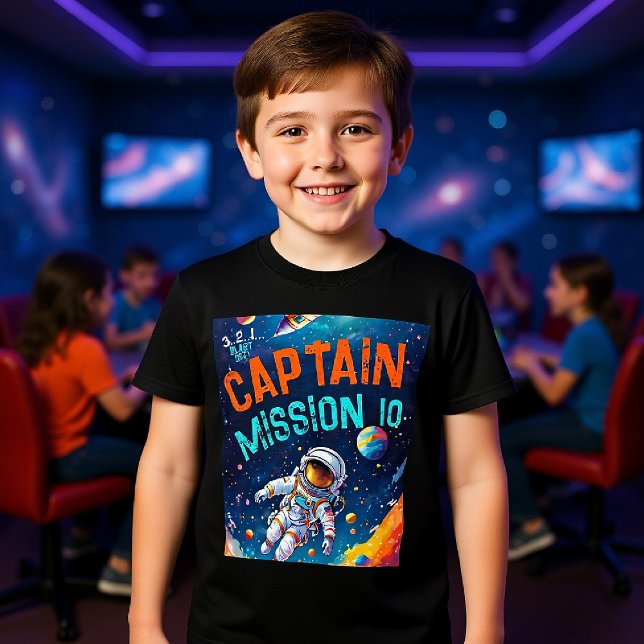 Camiseta Plano de Astronauta Espaço Profundo Planetas Menin (astronaut theme birthday party for kids personalized shirt planets galaxy sky captain)