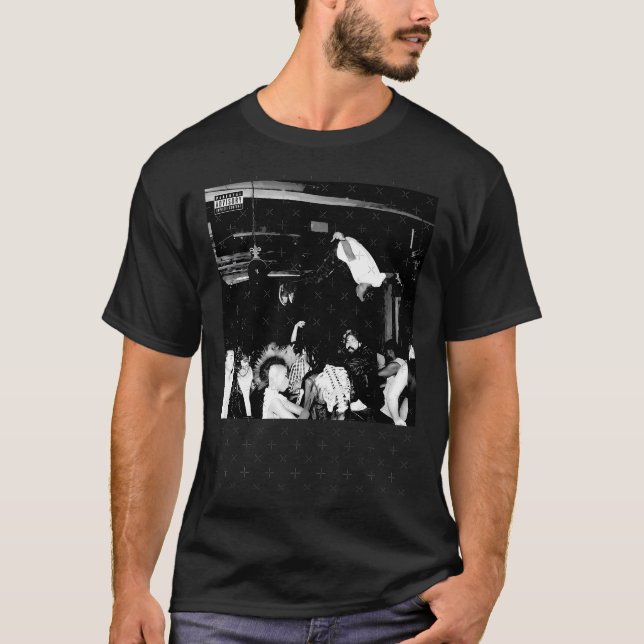 Camiseta Playboi Estrangeiro (Frente)