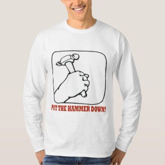Camiseta Pnha o martelo para baixo