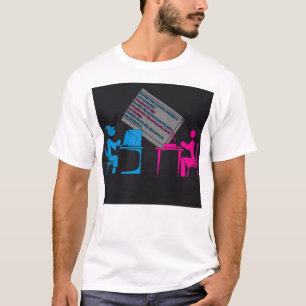 Camiseta Pnha sobre seu chapéu da veste e do feiticeiro…