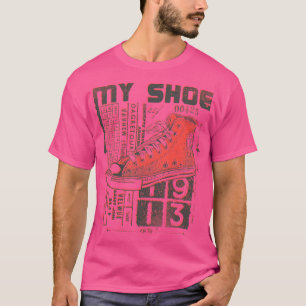 Camiseta Pock Punk de tênis vermelhos