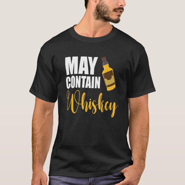 Camiseta Pode Conter Aviso de Uísque de Bebendo Whiskey (Frente)