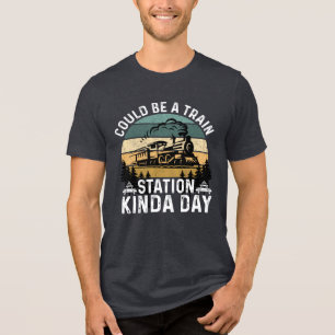 Camiseta "Pode Ser Uma Estação De Comboio Meio Dia" Vintage
