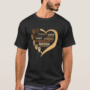 Camiseta Poder de Melanina Punho Coração Mês da História Ne