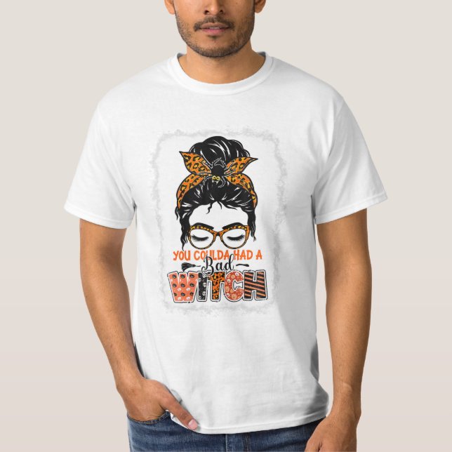 Camiseta Poderia Ter Uma Bruxa Ruim Halloween (Frente)