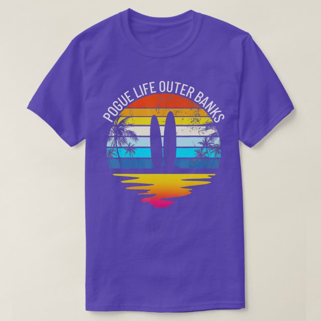Camiseta Pogue Life Out Banks Retro Sunset Surfing OBX Po (Frente do Design)