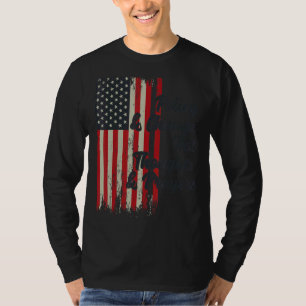 Camiseta Política E Mudança Não Pensamentos E Orações 2