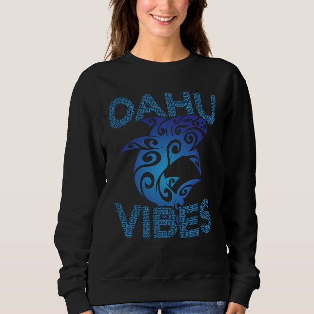 Camiseta Polynesian Tribal Shark Oahu Hawaii Vibes Tropical (Frente)