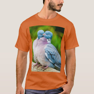 Camiseta Pombos de Madeira Adoráveis