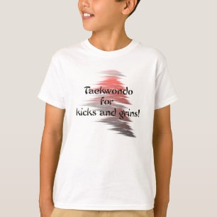 Camiseta Pontapés e sorrir forçadamente de Taekwondo