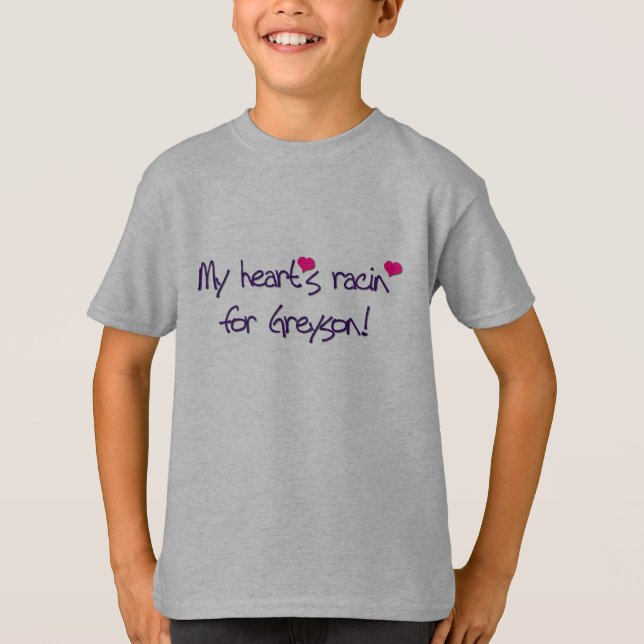 CAMISETA POP RETRO "RACIN DO MEU CORAÇÃO PARA GREYSON!" (Frente)