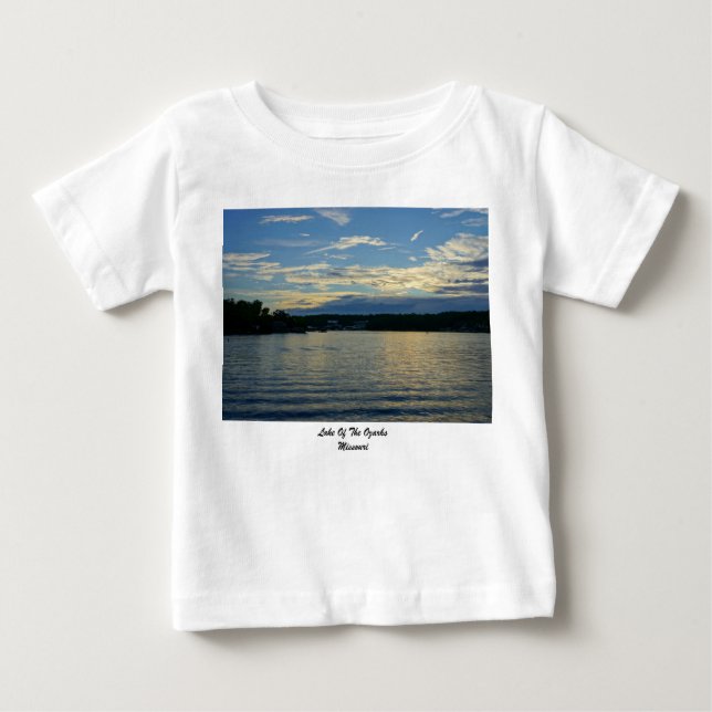 Camiseta Pôr do sol azul do Lago Ozarks (Frente)