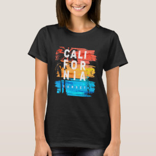 Camiseta Pôr do Sol da Califórnia - Verão Retro Vintage Pal