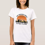 Camiseta Pôr do sol em Las Vegas Strip Férias Personalizada<br><div class="desc">Camisetas femininas legais e personalizadas do skyline de Las Vegas ao pôr do sol para as férias em família ou viagem de despedida de solteiro na cidade das luzes. Jogue de nascer do sol ao pôr do sol nesta cidade e lembre-se com este souvenir de recordação.</div>