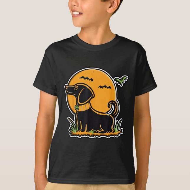 Camiseta Pôr do Sol Lua Cheia Cachorro Preto Lab Dachshund  (Frente)