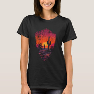 Camiseta Pôr do Sol Minimalista no Deserto com Cacto Wester