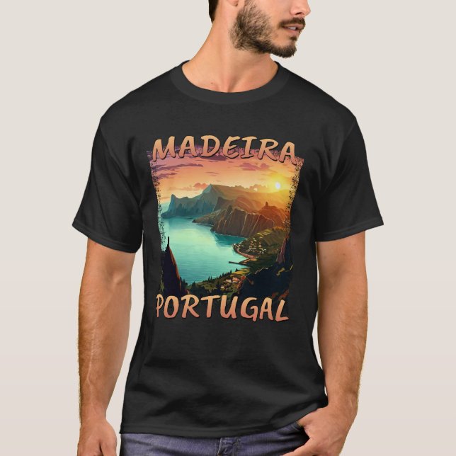 Camiseta Pôr do sol sobre a Madeira, Portugal em estilhaço (Frente)