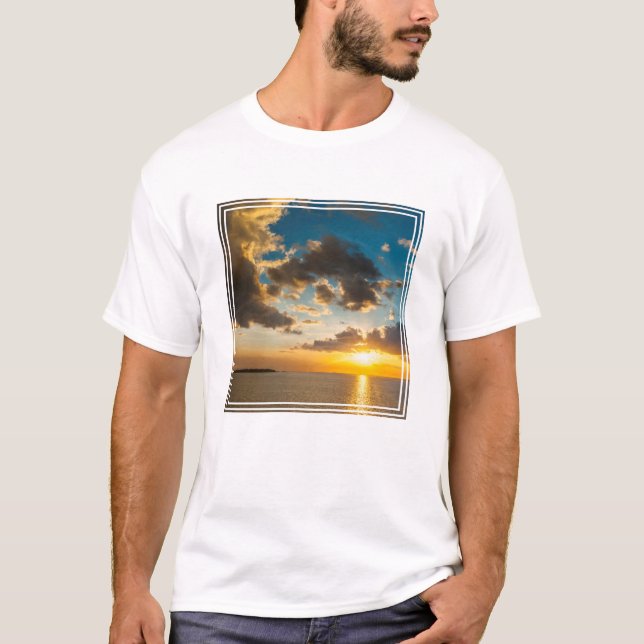 Camiseta Pôr do sol sobre o oceano, Fiji (Frente)