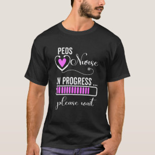 Camiseta Por Favor Aguarde Para Futuro Enfermeiro Pediátric