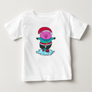 Camiseta Porco na patinação de gelo com skates de gelo e ch