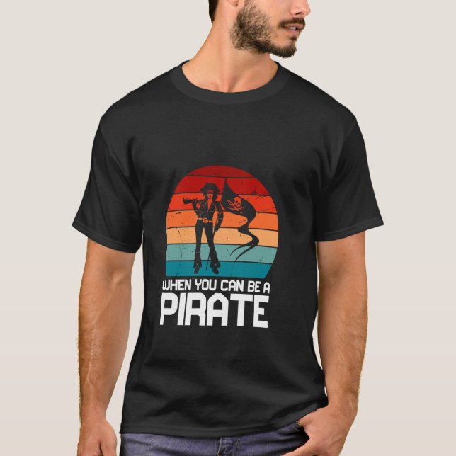 Camiseta Porque Ser Uma Princesa Quando Pode Ser Um Crânio  (Frente)