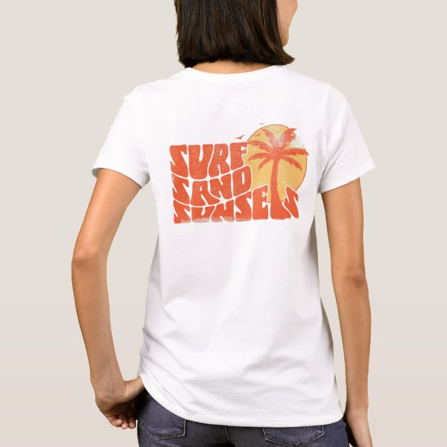 Camiseta Pôrs do sol de areia do Surf Retro Palm Tree Beach (Verso)