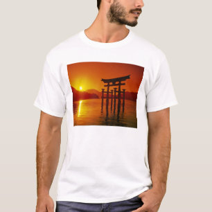 Camiseta Porta O-Torii, santuário de Itsukushima, Miyajima,