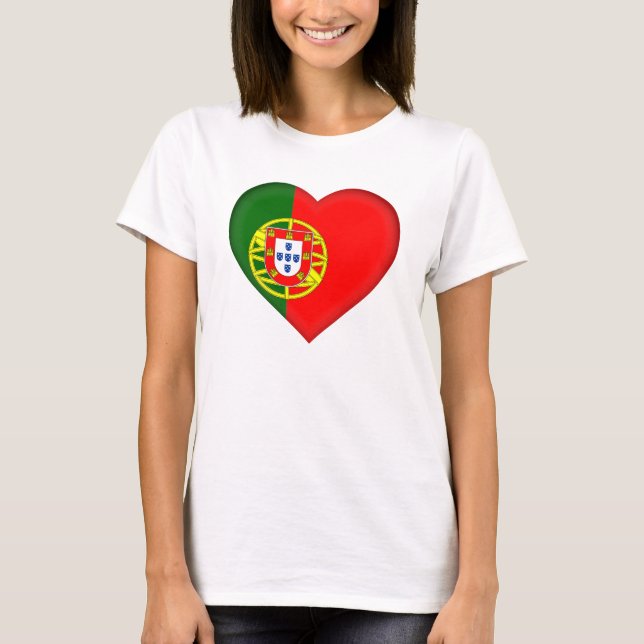 Camiseta Portugal Flag Heart Shape (Frente)