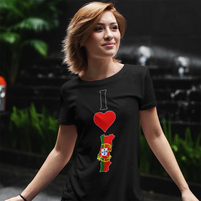 Camiseta Portugal Vertical Adoro Mulheres Portuguesas No Ma (Criador carregado)