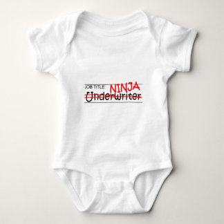 Camiseta Posição Ninja - segurador