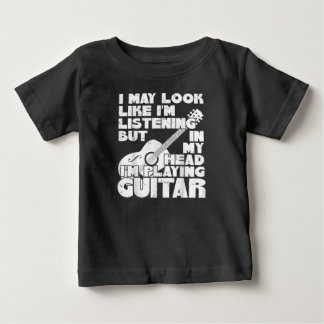 Camiseta Posso Parecer Que Estou Ouvindo Mas Na Minha Cabeç