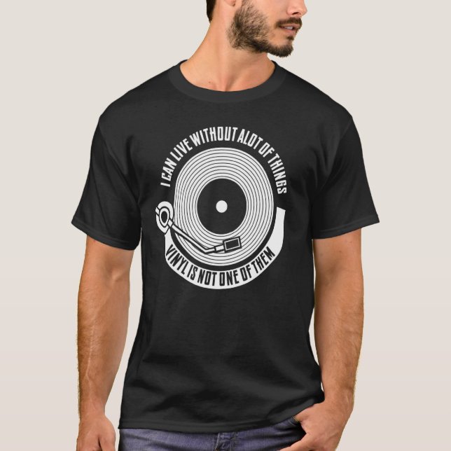 Camiseta Posso Viver Sem Muitas Coisas, Vinil. (Frente)
