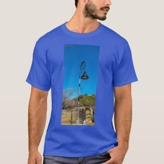 Camiseta Posto decorativo da lâmpada de ferro