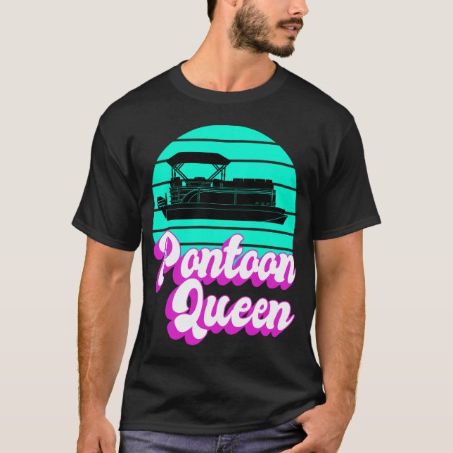Camiseta Pôtoon Queen Boat Capitã Dão as Mulheres (Frente)