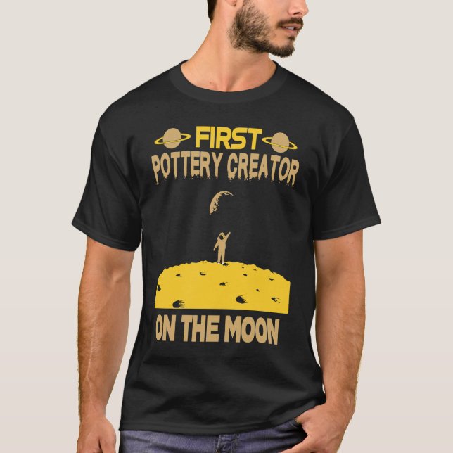 Camiseta Pottery Creator On The Moon (Frente)