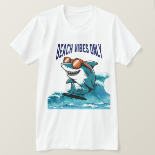 Camiseta Praia apenas - Tubarão Legal com óculos de sol