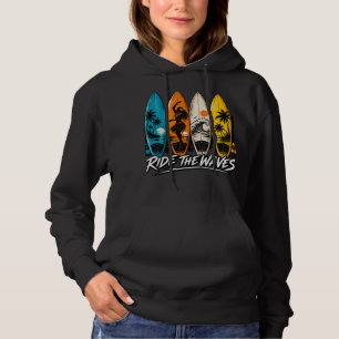 Camiseta Pranchas de Surf Retro Cavalgam as Ondas Design de