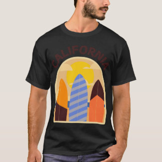 Camiseta Pranchas de Surf RetroStyle Califórnia Texto Marro