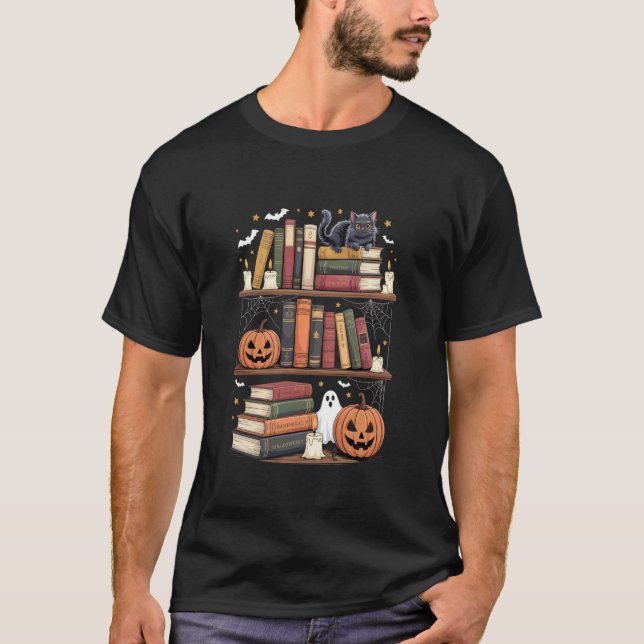 Camiseta Prateleira Assombrada com Abóboras de Gato e Fanta (Frente)
