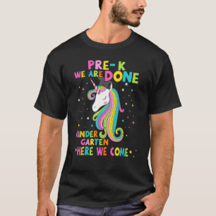 Camiseta Pré-K Graduação Magical Unicorn KINDERGARTEN Aqui